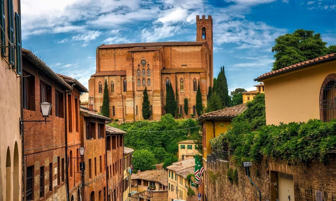 Roteiro Econômico na Toscana, Siena